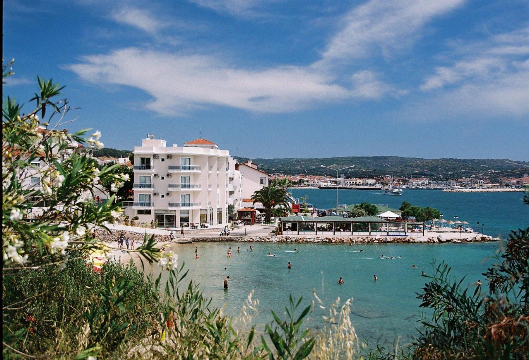 Pasifik Hotel Çeşme Exteriör bild