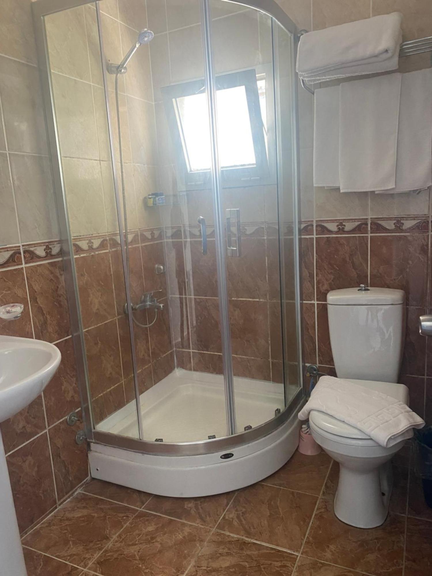 Pasifik Hotel Çeşme Exteriör bild